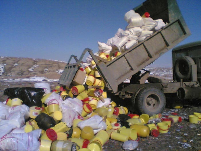 جمع آوری بیش از ۳۰ هزار تن زباله از جنوب غرب تبریز