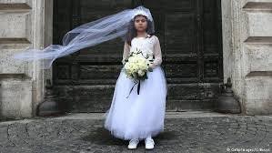 حکم فقهی ازدواج با دختر زیر ۸ سال