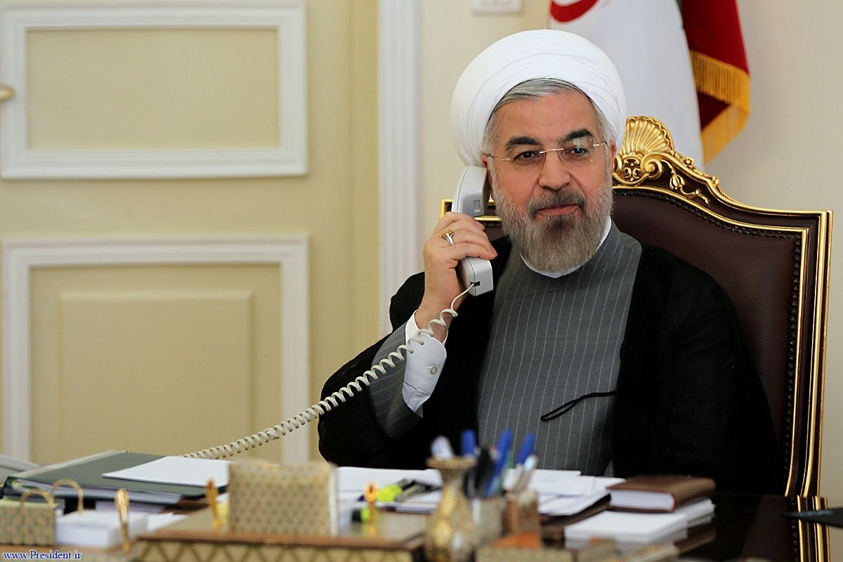 روحانی: هر چه بیشتر باید از خام فروشی نفت فاصله بگیریم