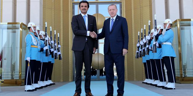امیر قطر به داد ترکیه رسید/ ارزش لیر صعودی شد