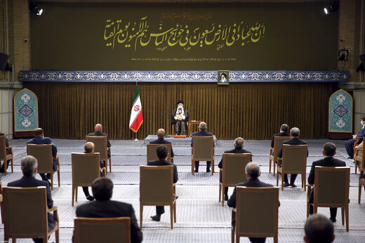 دیپلماسی اقتصادی را در اولویت قرار دهید
