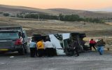 آخرین وضعیت مصدومان واژگونی مینی‌بوس در جاده اهر-ورزقان