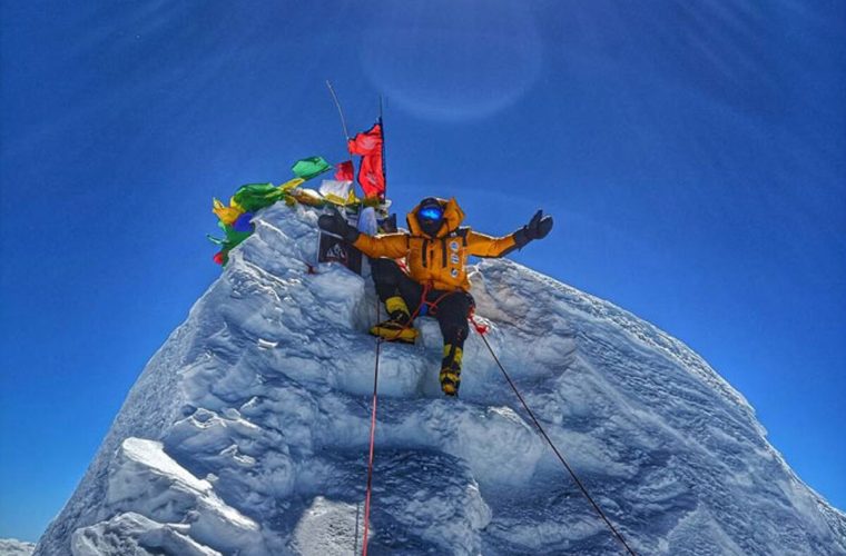 هیمالیانورد تبریزی با رکورد جهانی در ماکالو جاودانه شد