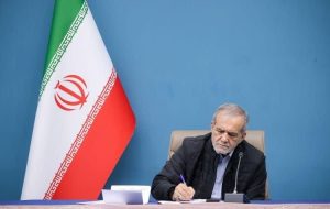 پزشکیان: شعر شهریار همزمان ریشه در سنت دارد و با زمانه خویش نیز سخن می‌گوید